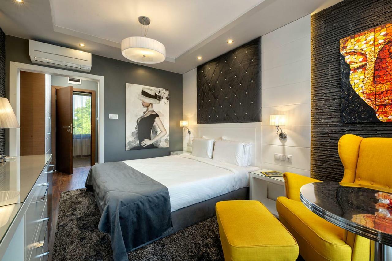 Family Hotel Strannopriemnitza Oreshak  Luaran gambar